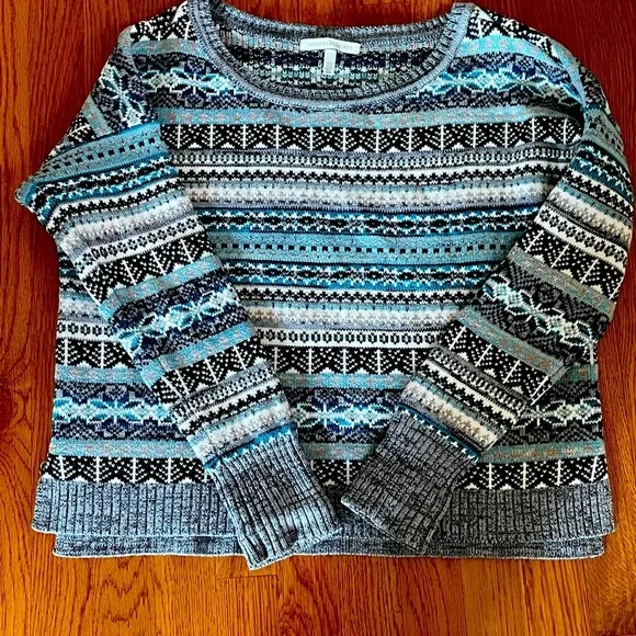 Victoria’s Secret Sweater NWOT size S/P scoop neck - Picture 6 of 6